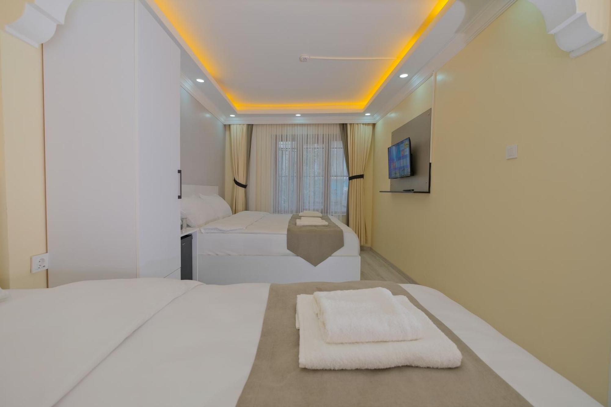 Lucky Hotel Istanbul Bagian luar foto